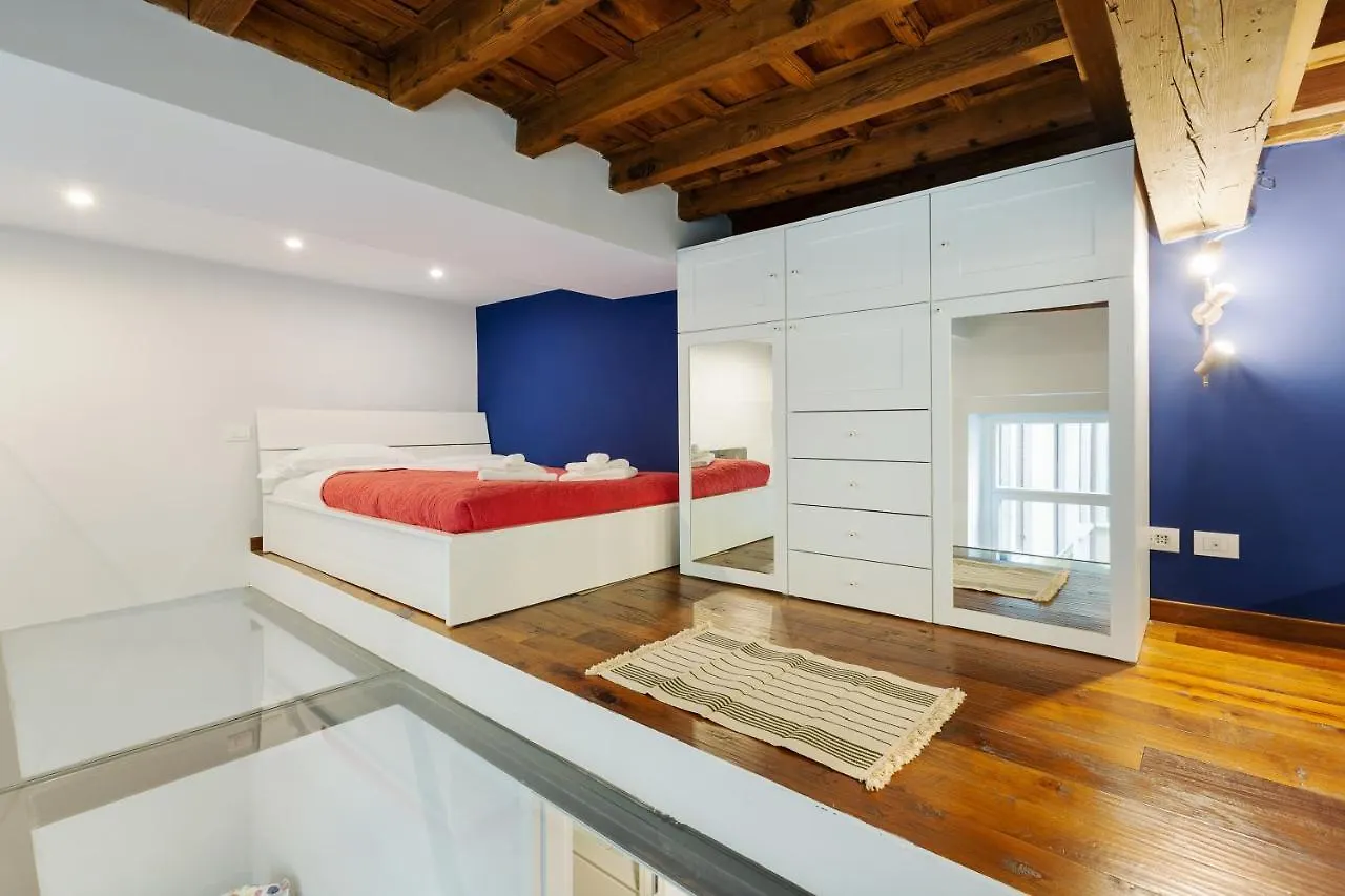 Luxury & Liberty Duomo Apartment Milan 0*,