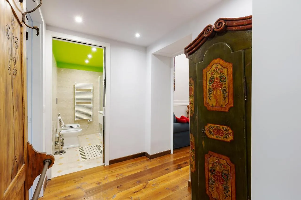 Luxury & Liberty Duomo Apartment Milan