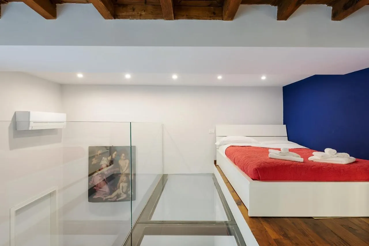 Luxury & Liberty Duomo Apartment Milan